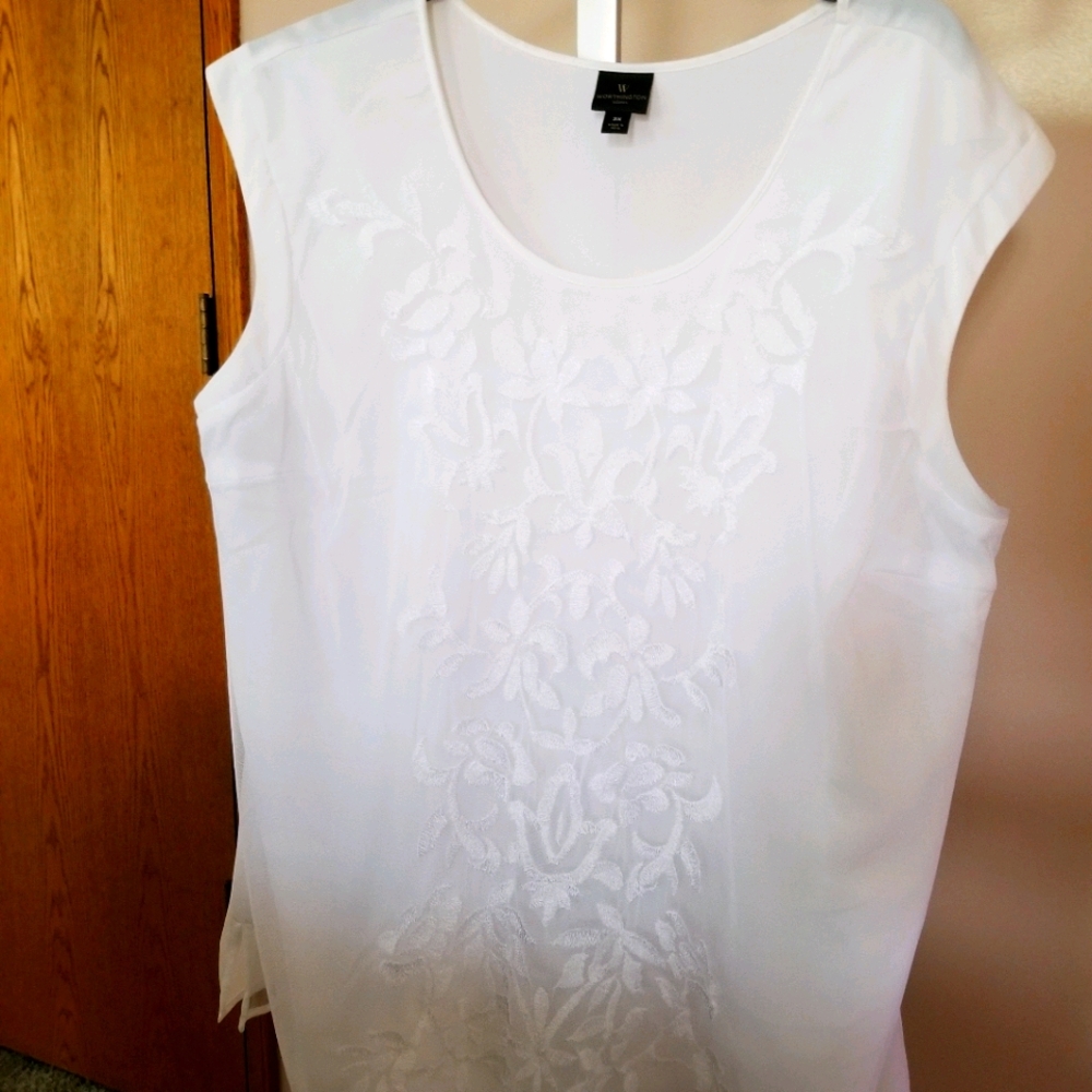 Womens tops